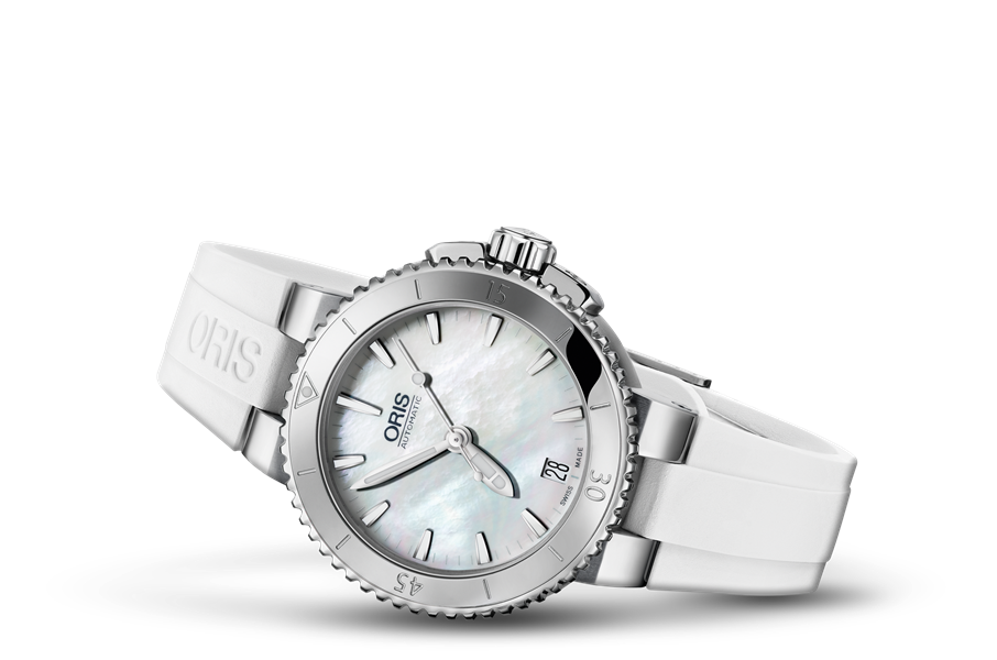 Aquis Date, White, Rubber Strap