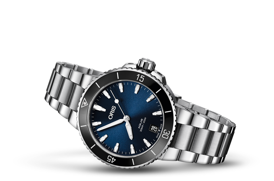Aquis Date, Blue, Stainless steel Strap