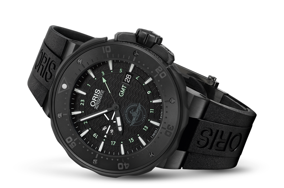 Force Recon GMT, Black, Rubber Strap