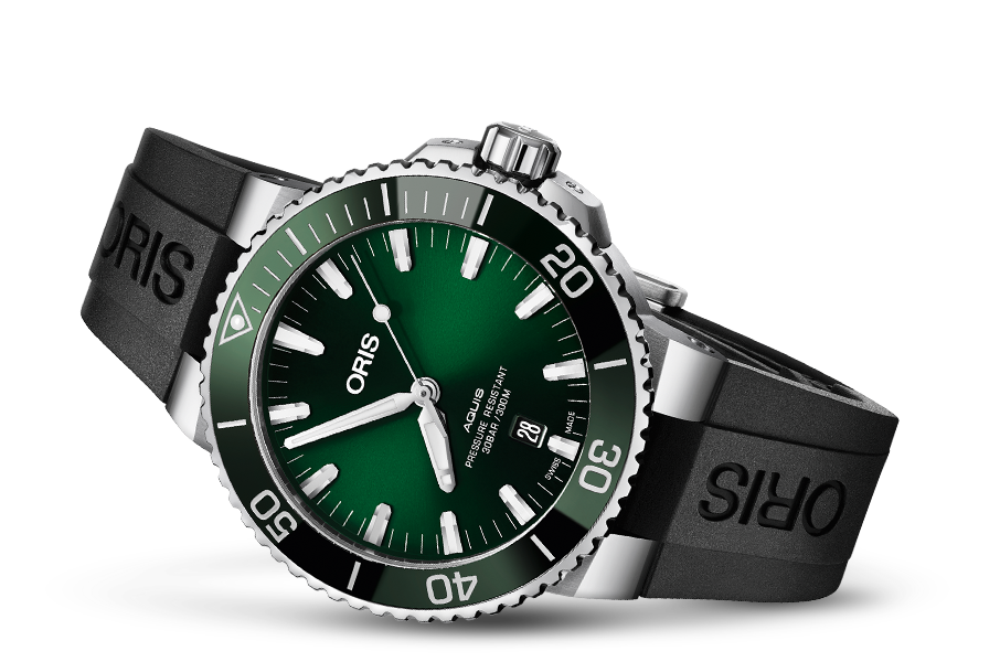 Aquis Date, Green, Rubber Strap