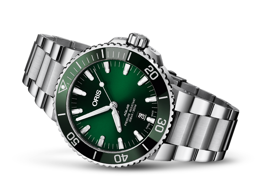 Aquis Date, Green, Stainless steel Strap