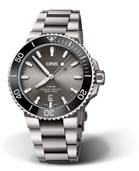 Aquis Titanium Date, 43.50 mm, Grey, Titanium Strap, Stainless steel screw-in security crown, Multi-piece titanium case, ceramic minutes scale top ring