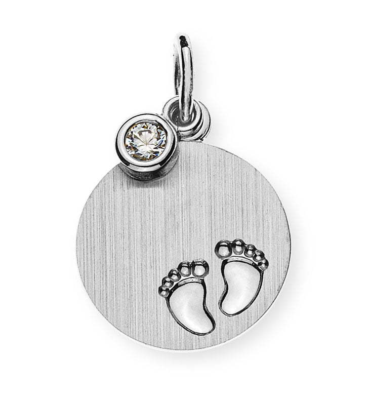 Anhänger Gravurplatte satiniert Weissgold 375 Rund 12mm, mit Babyfüssen und Zirkonia-Einhänger weiss zargengefasst