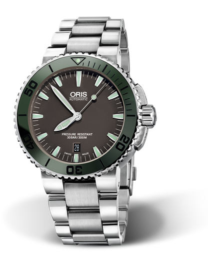 Aquis Date, 43.00 mm, Grey, Stainless steel Strap, Stainless steel screw-in security crown, Multi-piece stainless steel case, ceramic minutes scale top ring