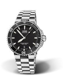 Aquis Date, 40.00 mm, Black, Stainless steel Strap, Stainless steel screw-in security crown, Multi-piece stainless steel case, ceramic minutes scale top ring