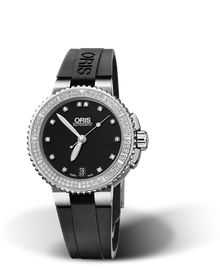 Aquis Date Diamonds, 36.00 mm, Black, Rubber Strap, Stainless steel screw-in security crown, Multi-piece stainless steel case, minute scale top ring, set with 118 Top Wesselton, VS 1 diamonds (0,6315 ct.)