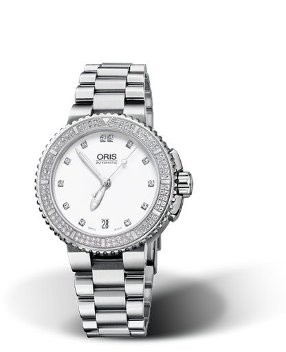 Aquis Date Diamonds, 36.00 mm, White, Stainless steel Strap, Stainless steel screw-in security crown, Multi-piece stainless steel case, minute scale top ring, set with 118 Top Wesselton, VS 1 diamonds (0,6315 ct.)