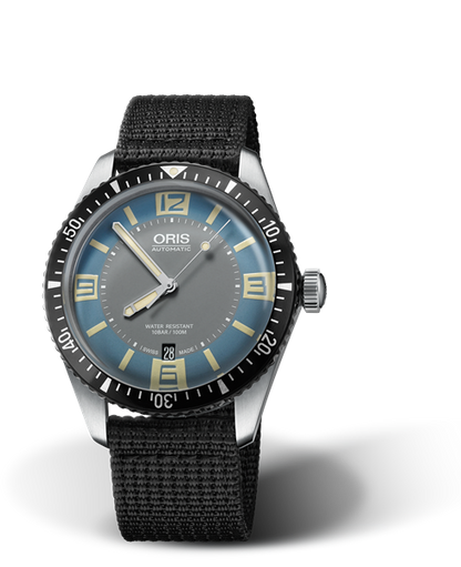 Divers Sixty-Five, 40.00 mm, Blue, Textile Strap, Stainless steel screw-in security crown, Multi-piece stainless steel case, minutes scale top ring