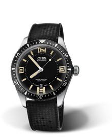 Divers Sixty-Five, 40.00 mm, Black, Rubber Strap, Stainless steel screw-in security crown, Multi-piece stainless steel case, minutes scale top ring