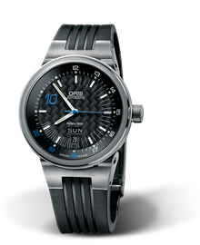 Nico Rosberg Limited Edition, 42mm, Black, Rubber Strap, Stainless steel crown, Multi-piece titanium case, flexible lugs