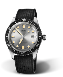 Divers Sixty-Five, 42.00 mm, Grey, Rubber Strap, Stainless steel screw-in security crown, Multi-piece stainless steel case, minutes scale top ring