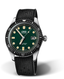 Divers Sixty-Five, 42.00 mm, Green, Rubber Strap, Stainless steel screw-in security crown, Multi-piece stainless steel case, minutes scale top ring