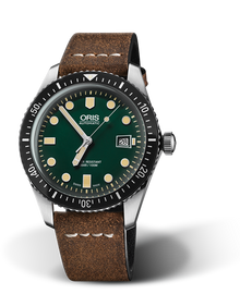 Divers Sixty-Five, 42.00 mm, Green, Leather Strap, Stainless steel screw-in security crown, Multi-piece stainless steel case, minutes scale top ring