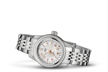 Big Crown Pointer Date, Grey, Stainless steel Strap