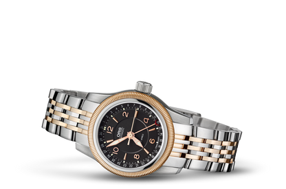 Big Crown Pointer Date, Black, Stainless steel Strap