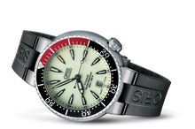 Divers Titan Date, White, Rubber Strap