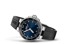 Aquis Date Diamonds, Blue, Rubber Strap