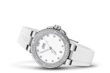 Aquis Date Diamonds, White, Rubber Strap