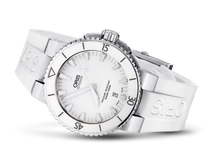 Aquis Date, White, Rubber Strap