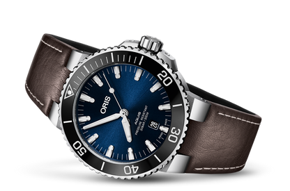 Aquis Date, Blue, Leather Strap