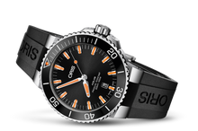 Aquis Date, Black, Rubber Strap