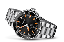 Aquis Date, Black, Stainless steel Strap