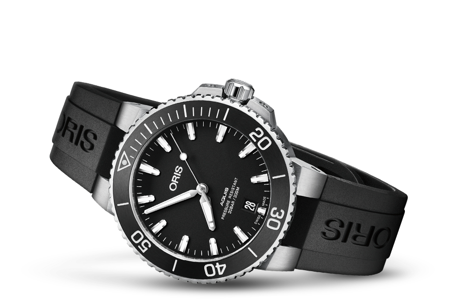 Aquis Date, Black, Rubber Strap