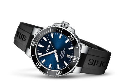 Aquis Date, Blue, Rubber Strap