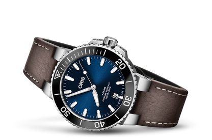 Aquis Date, Blue, Leather Strap