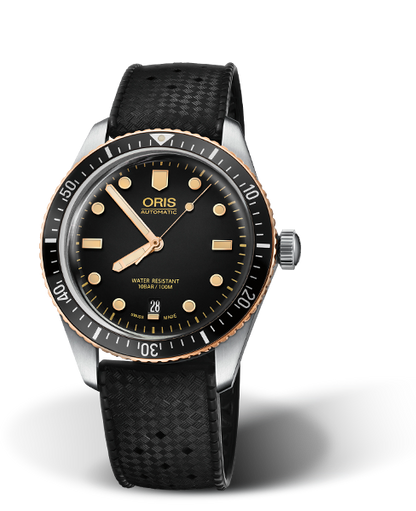 Divers Sixty-Five, 40.00 mm, Black, Rubber Strap, Stainless steel screw-in security crown, Multi-piece stainless steel/bronze case, minutes scale top ring