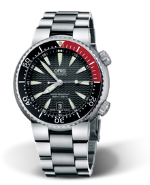 Divers Titan Date, 44.00 mm, Black, Titanium Strap, Titanium screw-in security crown and Helium valve, Multi-piece titanium case, minutes scale top ring