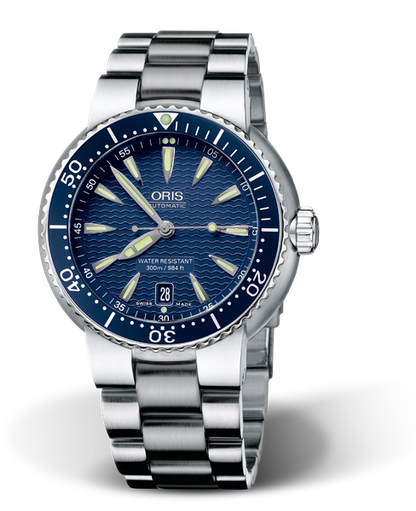 Divers Date, 44.00 mm, Blue, Stainless steel Strap, Stainless steel screw-in security crown, Multi-piece stainless steel case, minutes scale top ring
