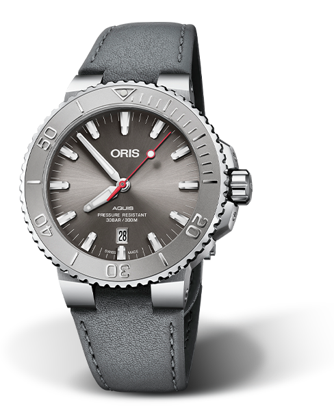 Aquis Date Relief, 43.50 mm, Grey, Leather Strap, Stainless steel screw-in security crown, Multi-piece stainless steel case, minutes scale top ring
