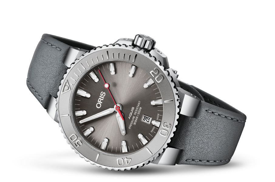 Aquis Date Relief, Grey, Leather Strap