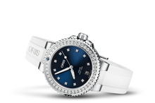 Aquis Date Diamonds, Blue, Rubber Strap