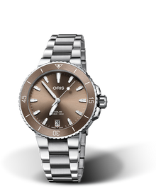 Aquis Date, 36.50 mm, Brown, Stainless steel Strap, Stainless steel screw-in security crown, Multi-piece stainless steel case, Cermet minutes scale top ring