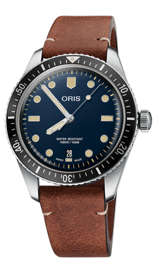 Divers Sixty-Five Date, 40.00 mm, Blue, Leather Strap, Stainless steel screw-in security crown, Multi-piece stainless steel case, minutes scale top ring