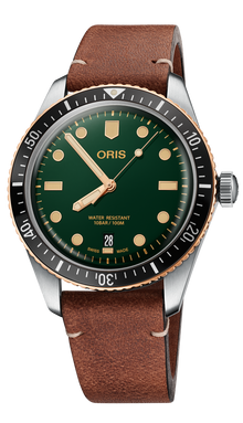 Divers Sixty-Five, 40.00 mm, Green, Leather Strap, Stainless steel screw-in security crown, Multi-piece stainless steel/bronze case, minutes scale top ring