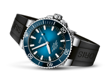 Aquis Date Calibre 400, Blue, Rubber Strap