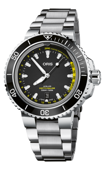 Aquis Depth Gauge, 45.80 mm, Black, Stainless steel Strap, Stainless steel crown, Multi-piece stainless steel case, ceramic minutes scale top ring