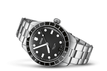 Divers Sixty-Five 12h Calibre 400, Black, Stainless steel Strap