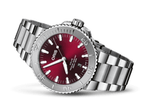 Aquis Date Relief, Red, Stainless steel Strap