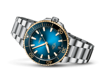 Aquis Date Calibre 400, Blue, Stainless steel Strap