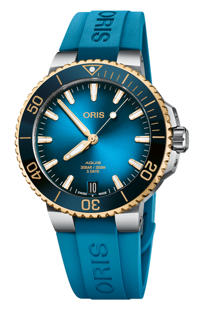 Aquis Date Calibre 400, 41.50 mm, Blue, Rubber Strap, Stainless steel screw-in security crown, Multi-piece stainless steel case, 18K yellow gold turning top ring, ceramic minutes scale top ring