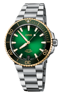Aquis Date Calibre 400, 41.50 mm, Green, Stainless steel Strap, Stainless steel screw-in security crown, Multi-piece stainless steel case, 18K yellow gold turning top ring, ceramic minutes scale top ring