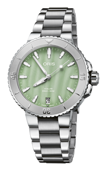 Aquis Date, 36.50 mm, Green, Stainless steel Strap, Stainless steel screw-in security crown, Multi-piece stainless steel case, minutes scale top ring