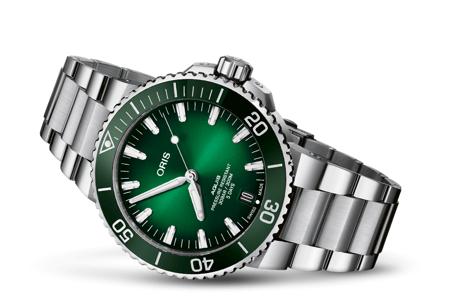 Aquis Date Calibre 400, Green, Stainless steel Strap
