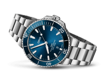 Aquis Date, Blue, Stainless steel Strap