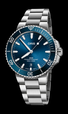 Aquis Date, 41.50 mm, Blue, Stainless steel Strap, Stainless steel screw-in security crown, Multi-piece stainless steel case, ceramic minutes scale top ring
