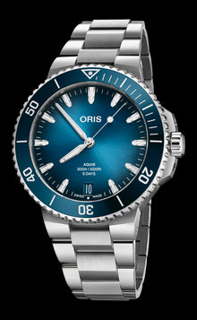Aquis Date Calibre 400, 43.50 mm, Blue, Stainless steel Strap, Stainless steel screw-in security crown, Multi-piece stainless steel case, ceramic minutes scale top ring